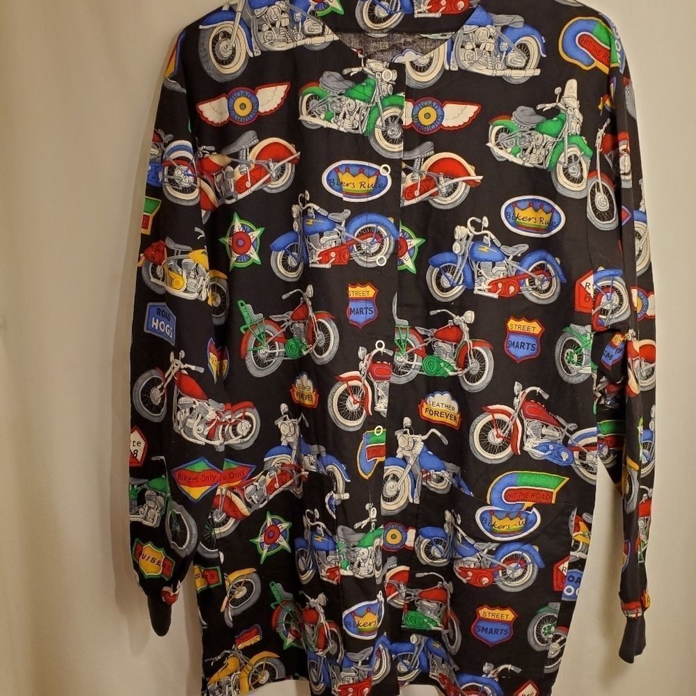 BIKER SNAP up long sleeved scrub smock si,e M